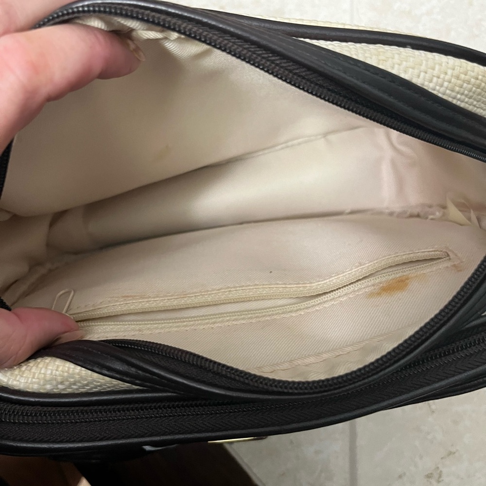 Crossbody purse - Picture 3 of 3